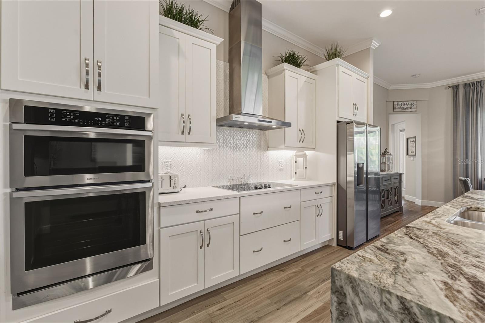 SOUTH GULF COVE - Residential
