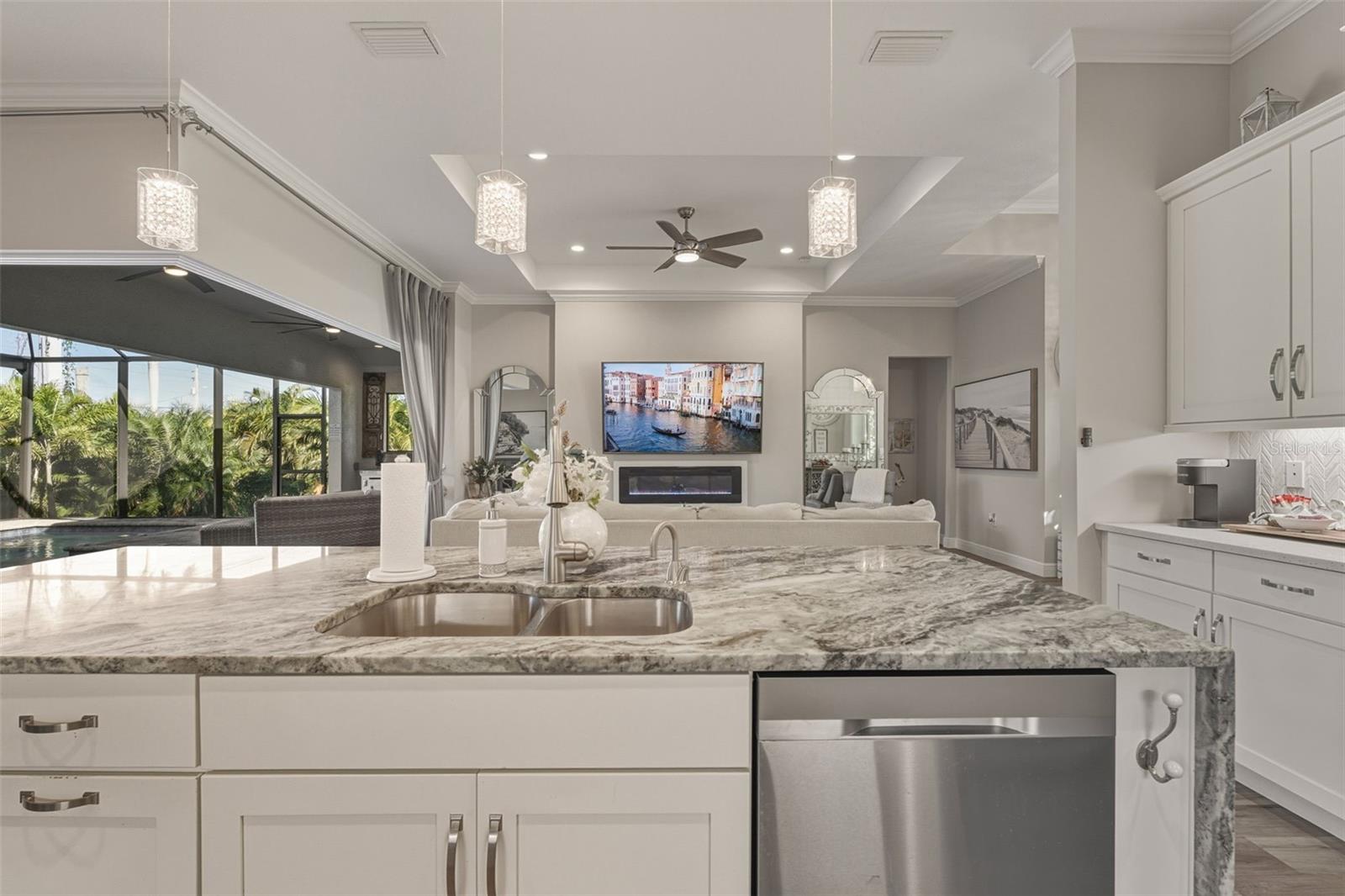 SOUTH GULF COVE - Residential