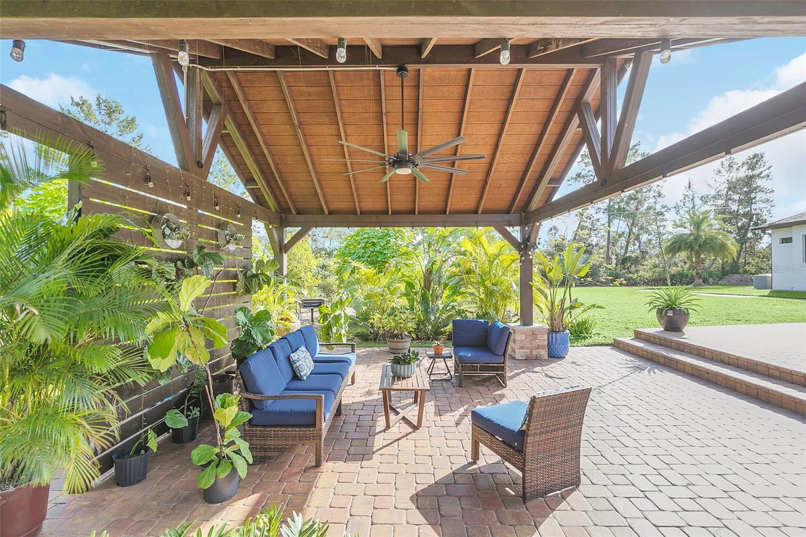 COUNTRY MEADOW WEST UNIT 1 - Residential