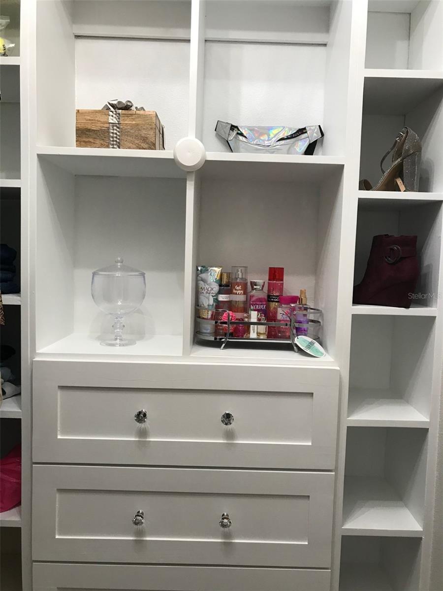 COUNTRY MEADOW WEST UNIT 1 - Residential