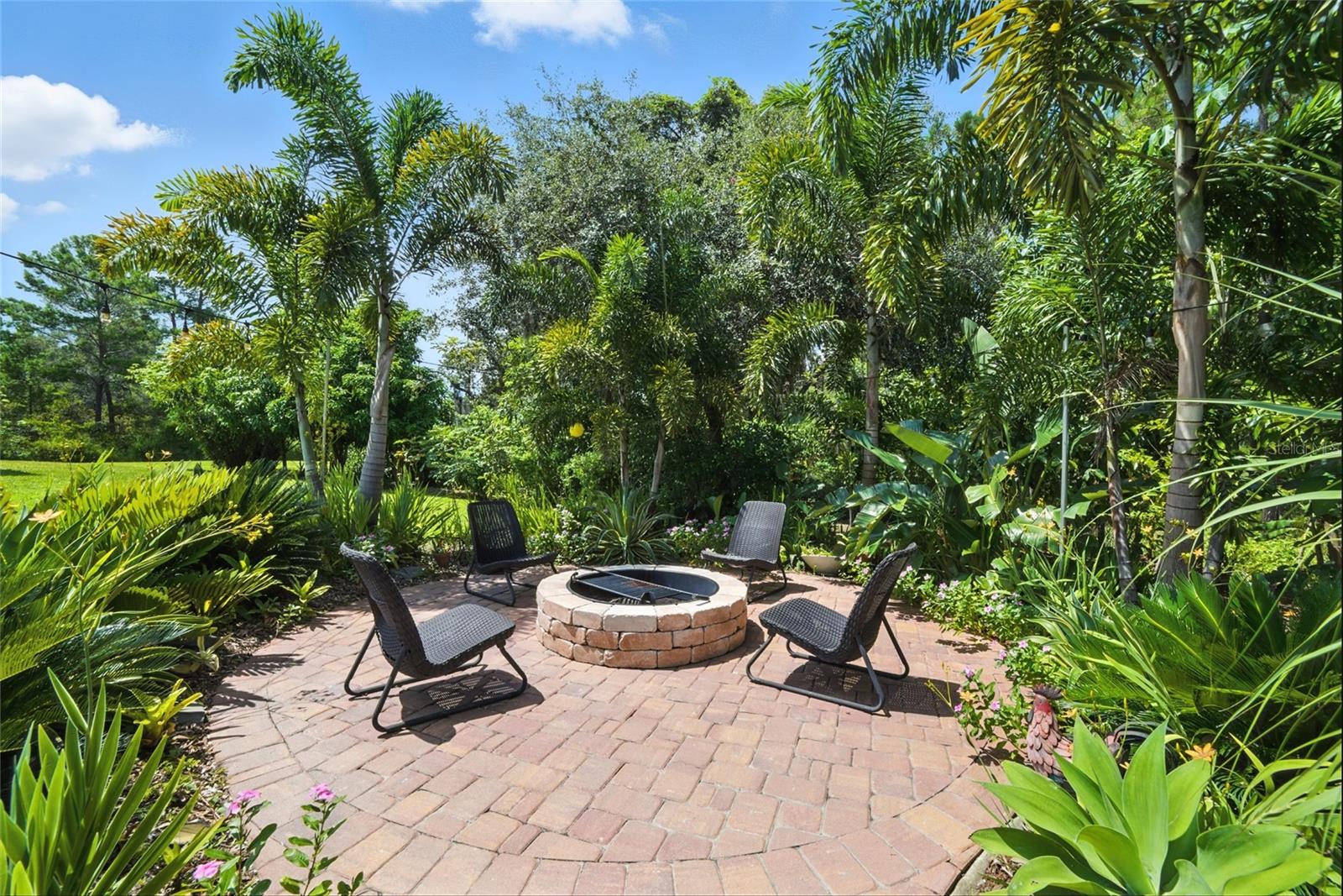 COUNTRY MEADOW WEST UNIT 1 - Residential