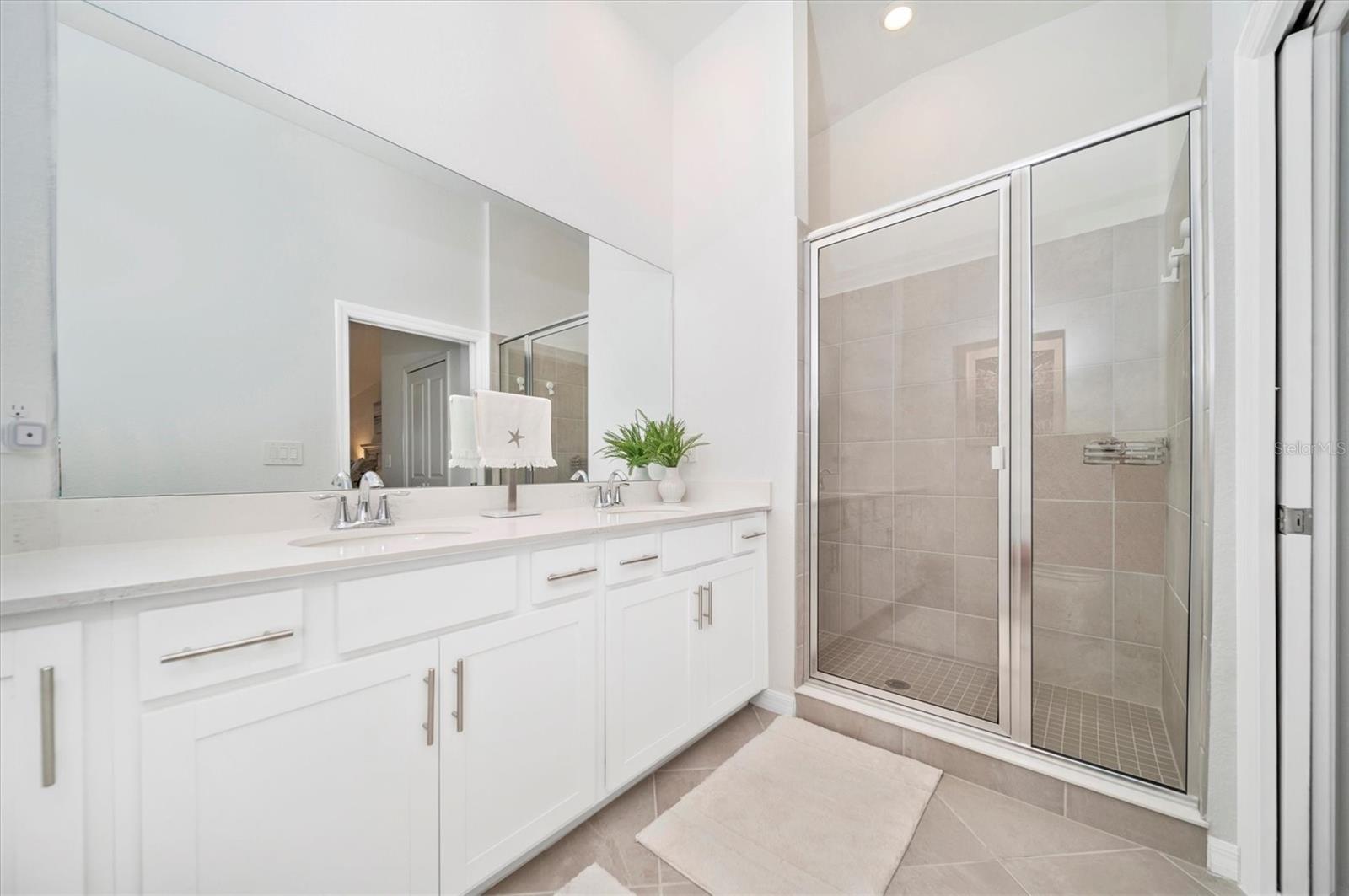 WELLEN PARK GOLF & COUNTRY CLUB - Residential