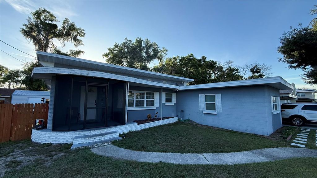 Photo of 811 22nd Street NW, Winter Haven, FL 33881 (MLS # S5148769)