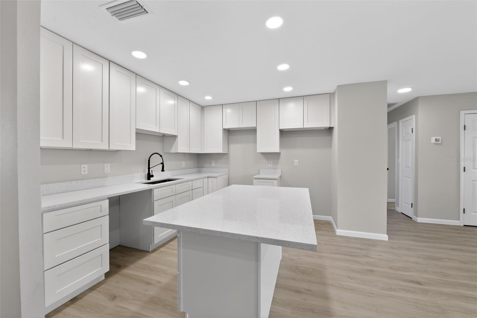 ELMCO HEIGHTS SEC 1 - Residential