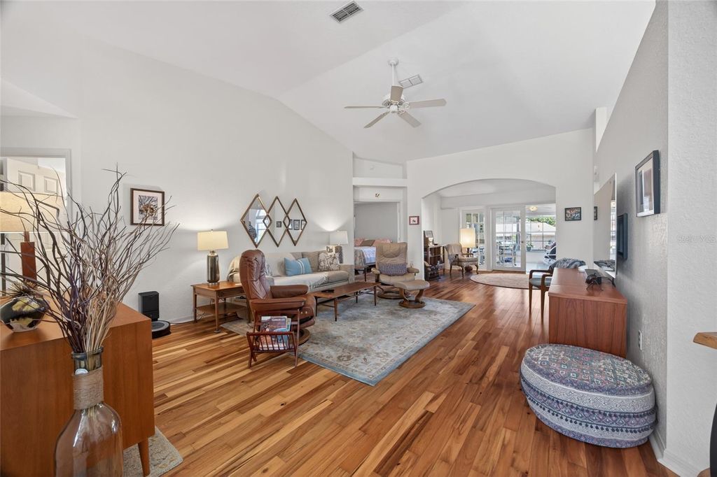 Photo of 11440 SW 75th Terrace Road, Ocala, FL 34476 (MLS # OM718661)