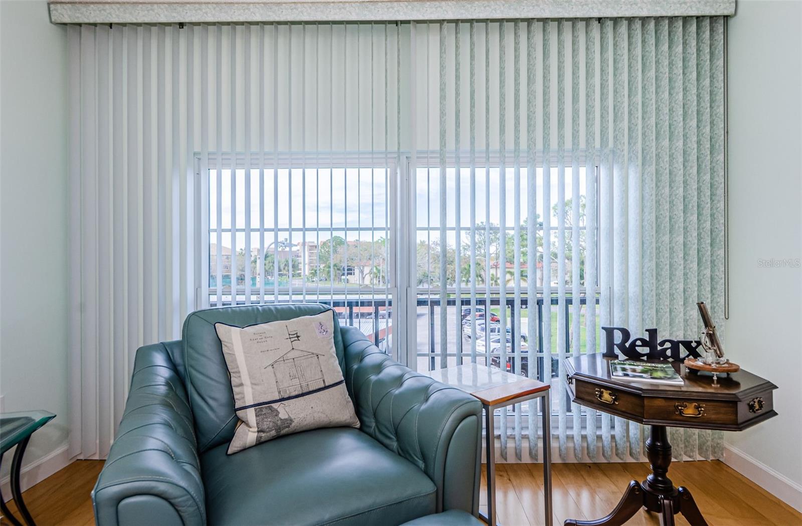 MEDITERRANEAN MANORS - Residential