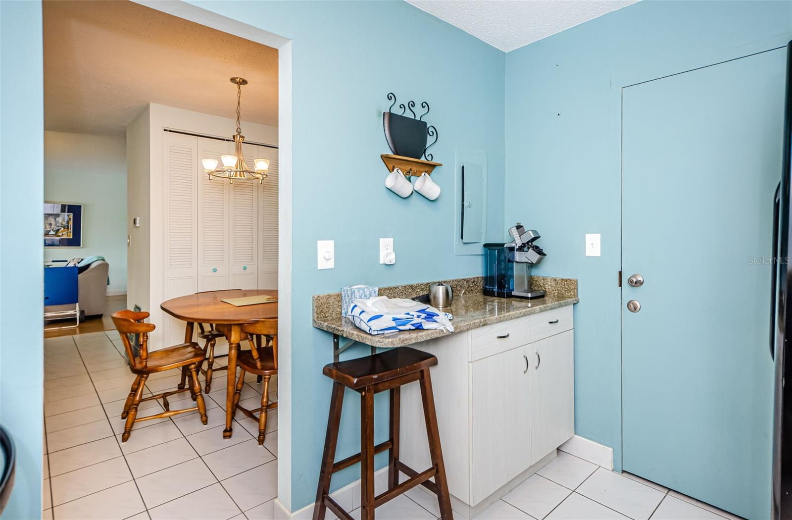 MEDITERRANEAN MANORS - Residential