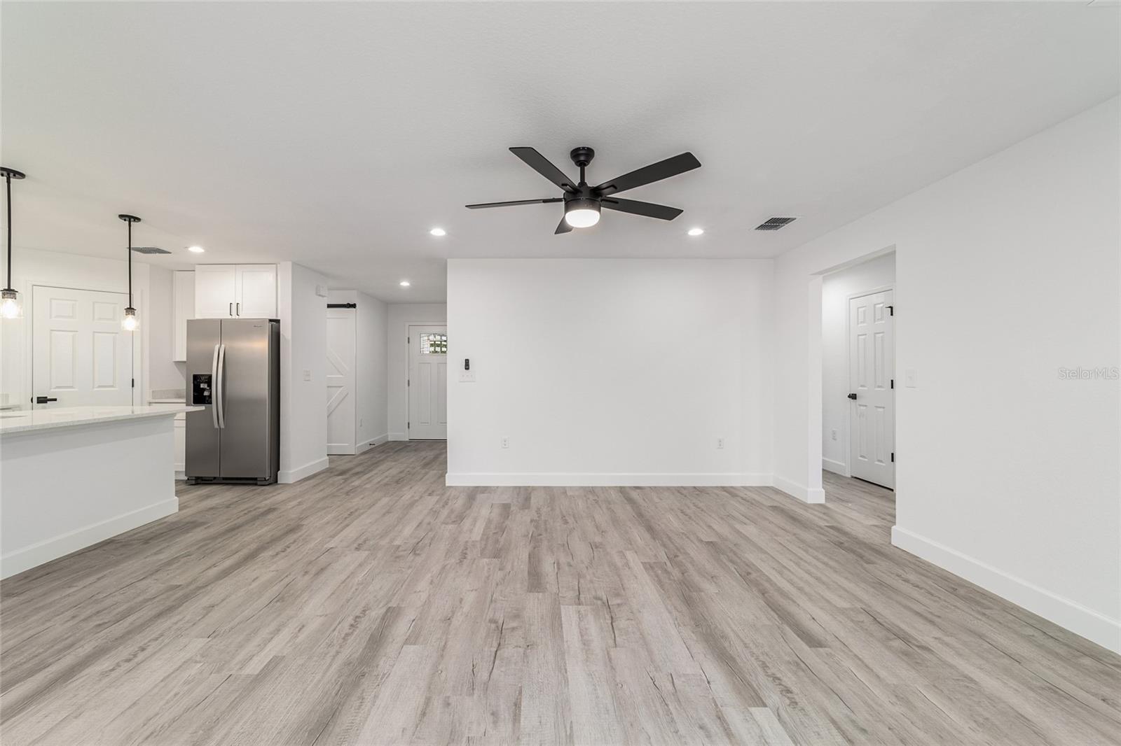 SILVER SPGS SHORES UN 24 - Residential