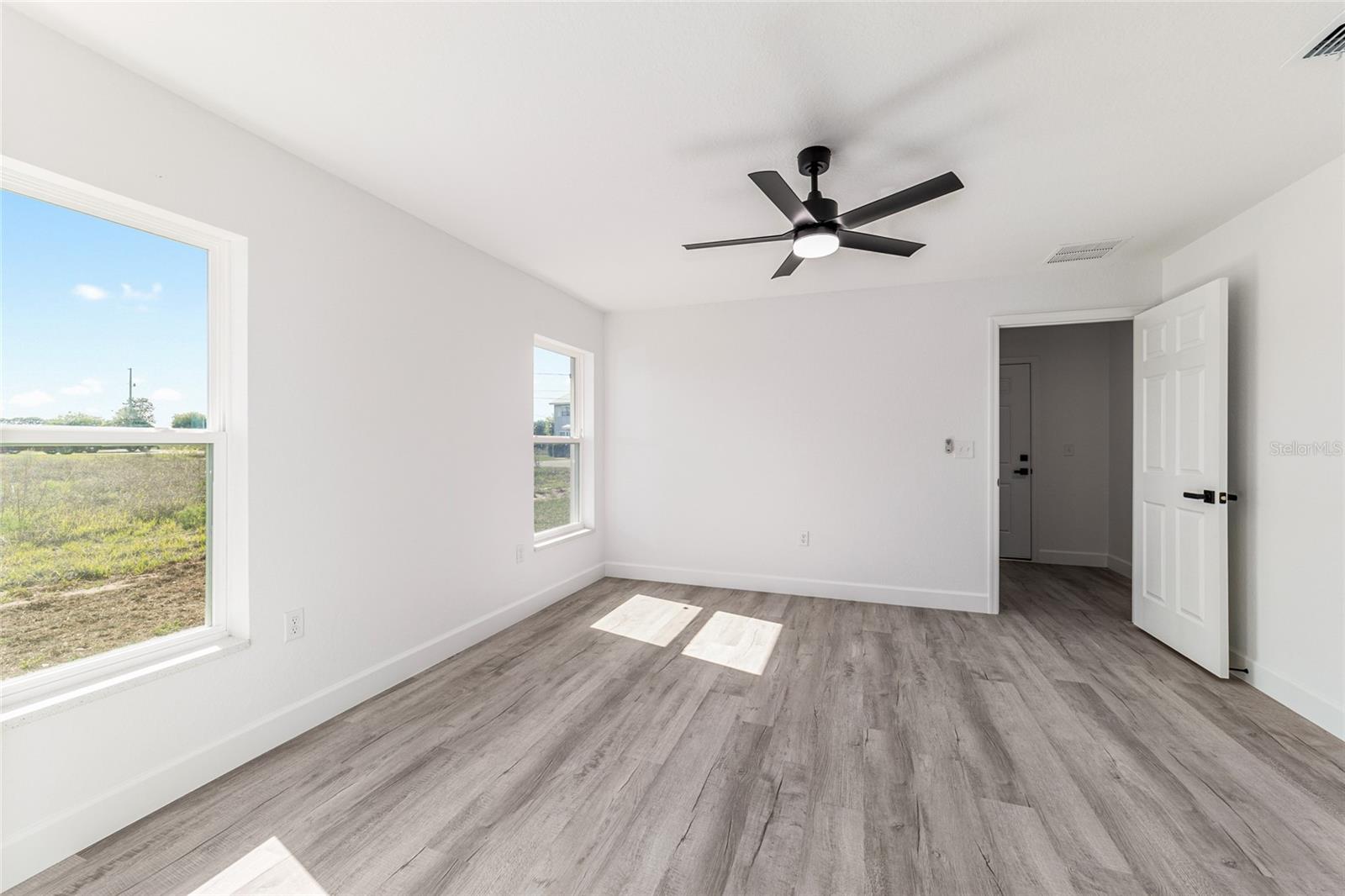 SILVER SPGS SHORES UN 24 - Residential