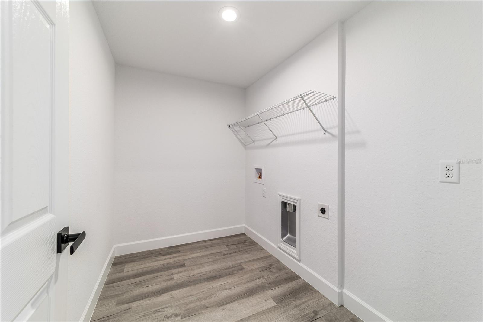 SILVER SPGS SHORES UN 24 - Residential