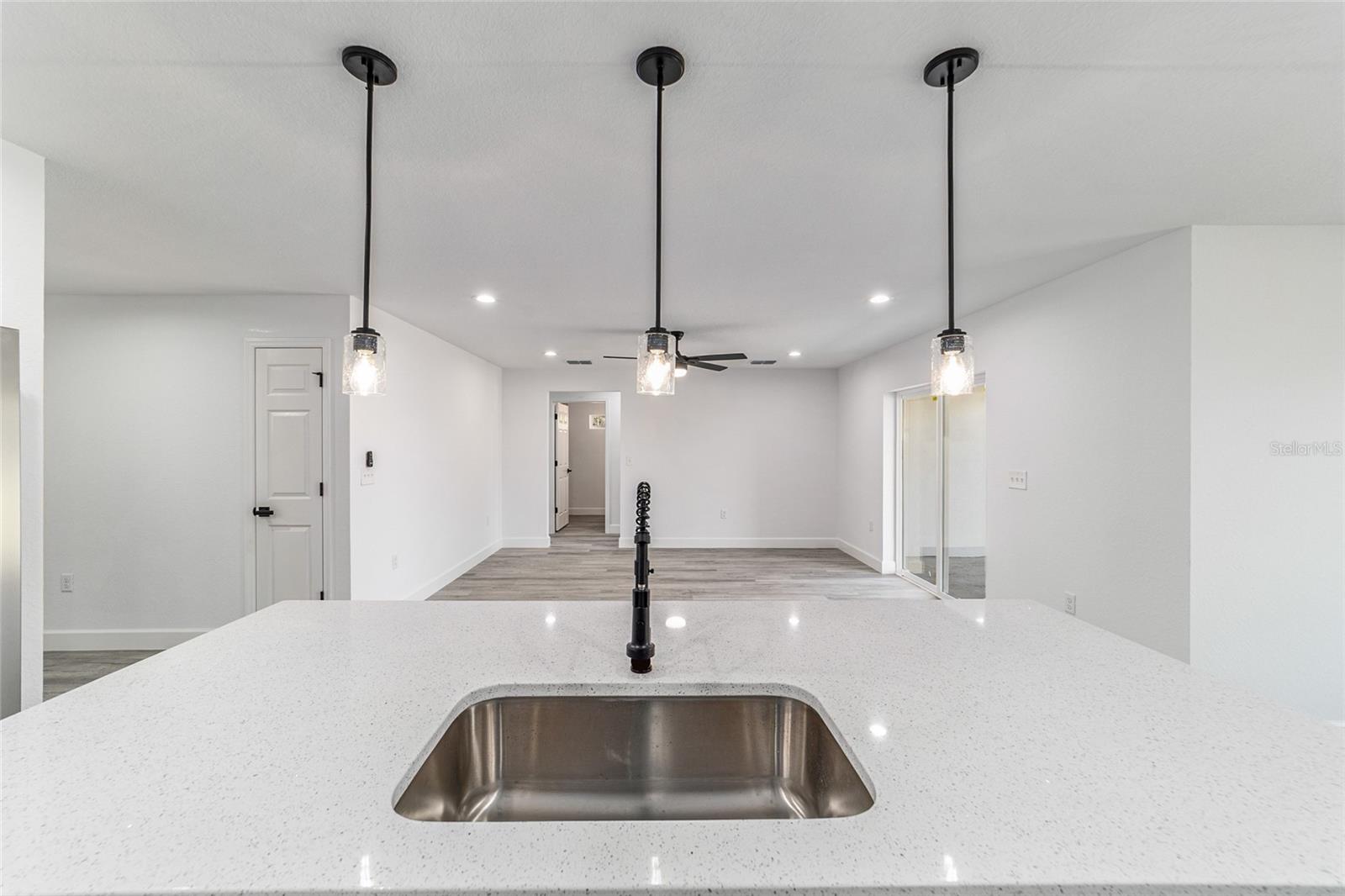 SILVER SPGS SHORES UN 24 - Residential