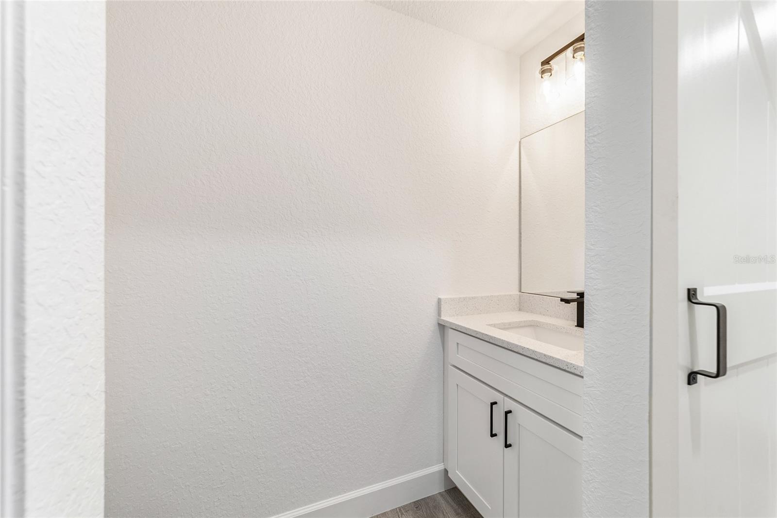 SILVER SPGS SHORES UN 24 - Residential