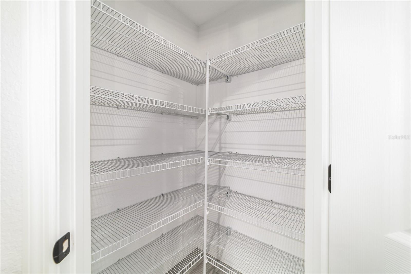 SILVER SPGS SHORES UN 24 - Residential