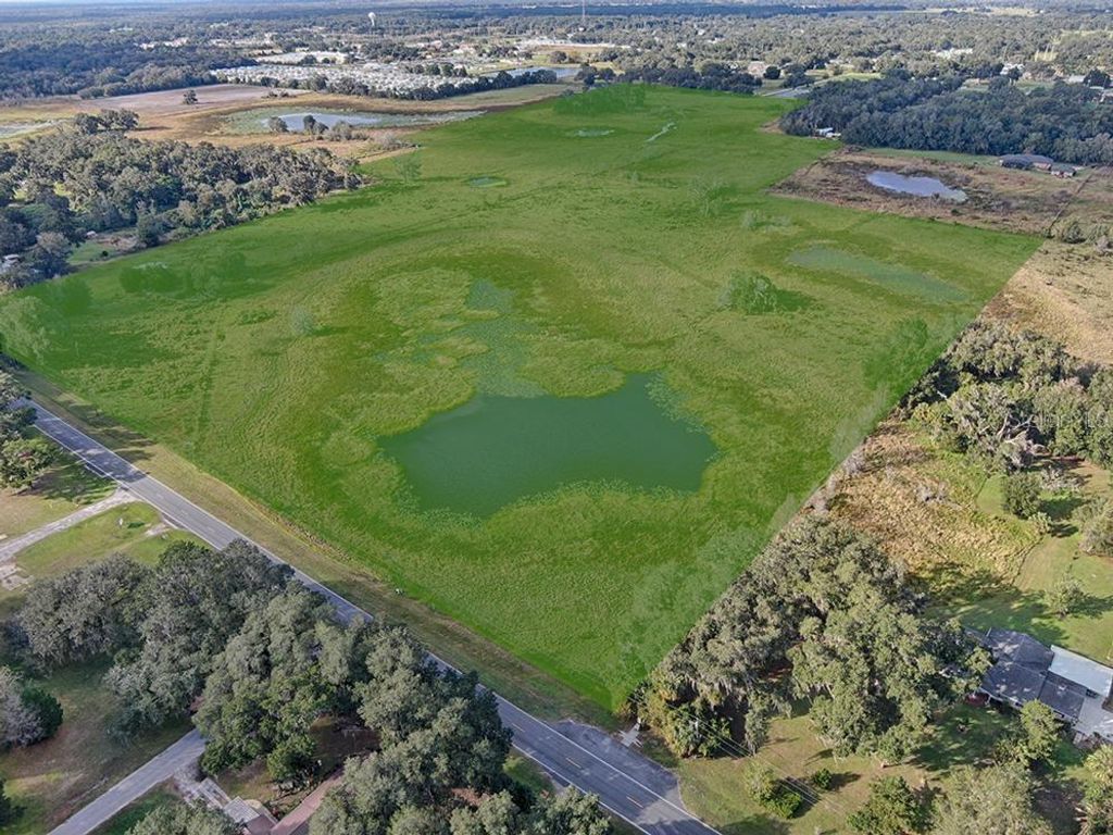 Photo of 1532 W County Road 476, Bushnell, FL 33513 (MLS # G5109317)