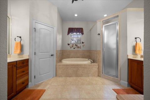 Tiny photo for 820 SE 36th Lane, Ocala, FL 34471 (MLS # OM731667)