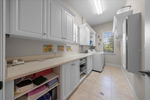 Tiny photo for 820 SE 36th Lane, Ocala, FL 34471 (MLS # OM731667)