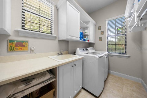 Tiny photo for 820 SE 36th Lane, Ocala, FL 34471 (MLS # OM731667)