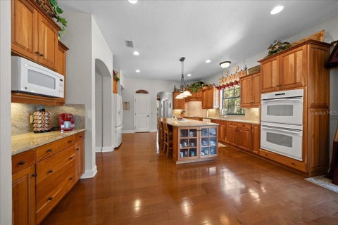 Tiny photo for 820 SE 36th Lane, Ocala, FL 34471 (MLS # OM731667)