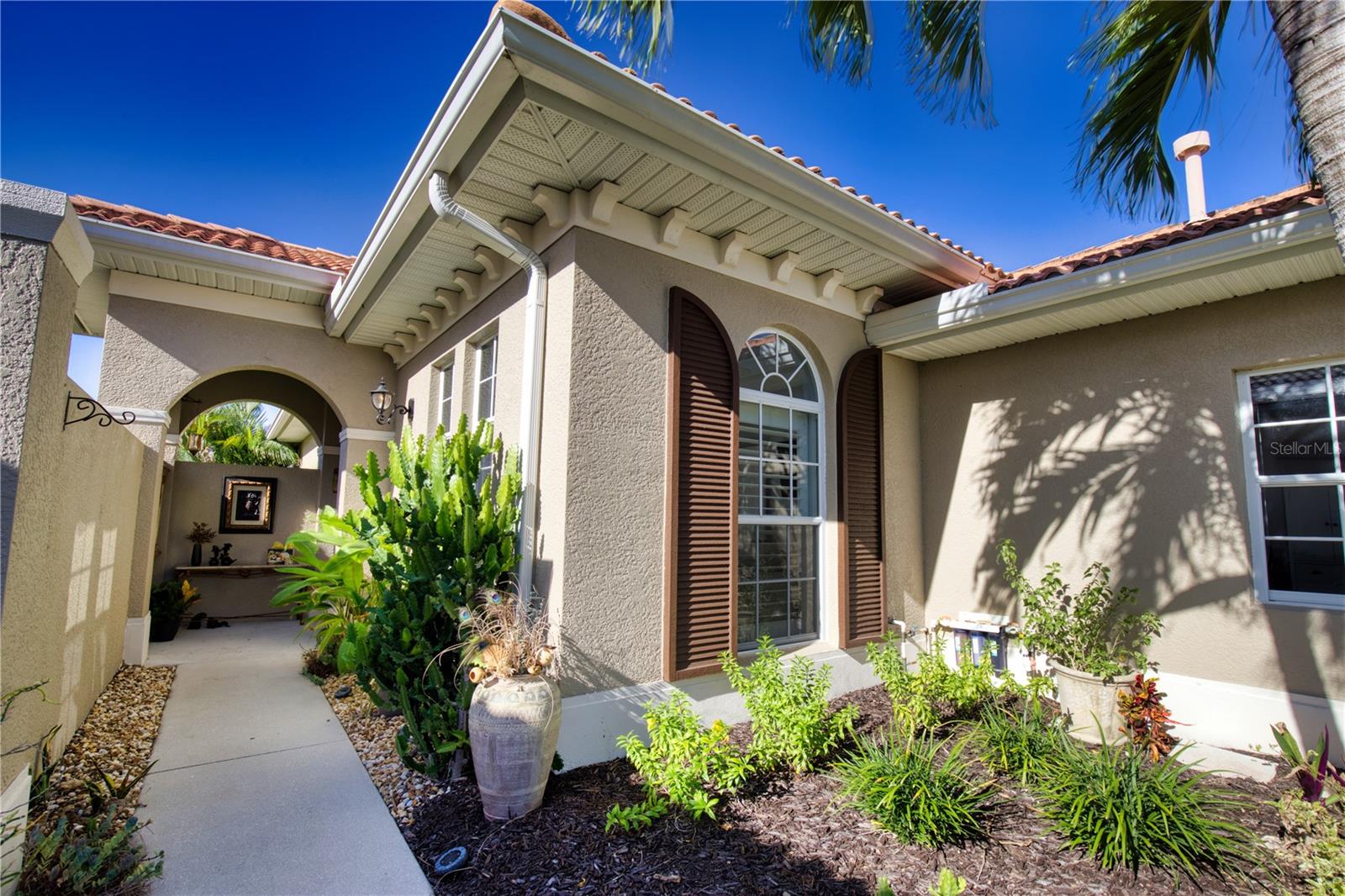 VENETIAN GOLF & RIVER CLUB PH 04A - Residential Lease