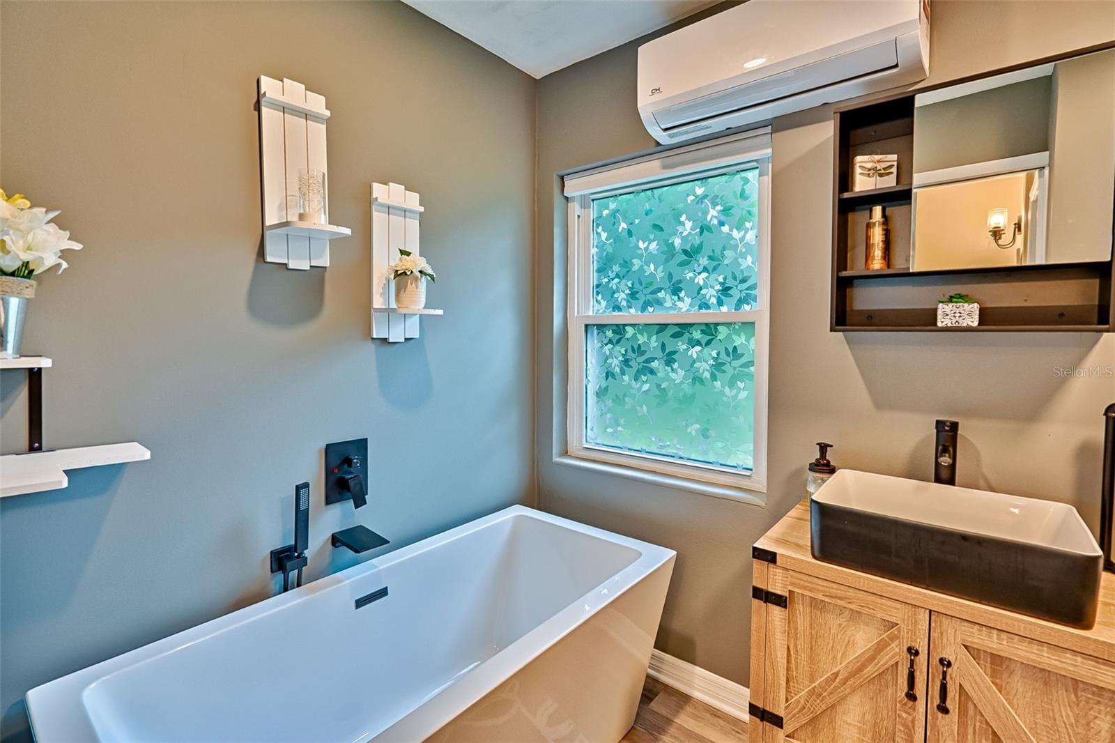 INTERLACHEN - Residential