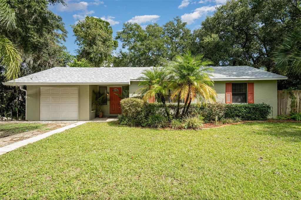 Photo of 47 Amigos Road, Debary, FL 32713 (MLS # O6348969)