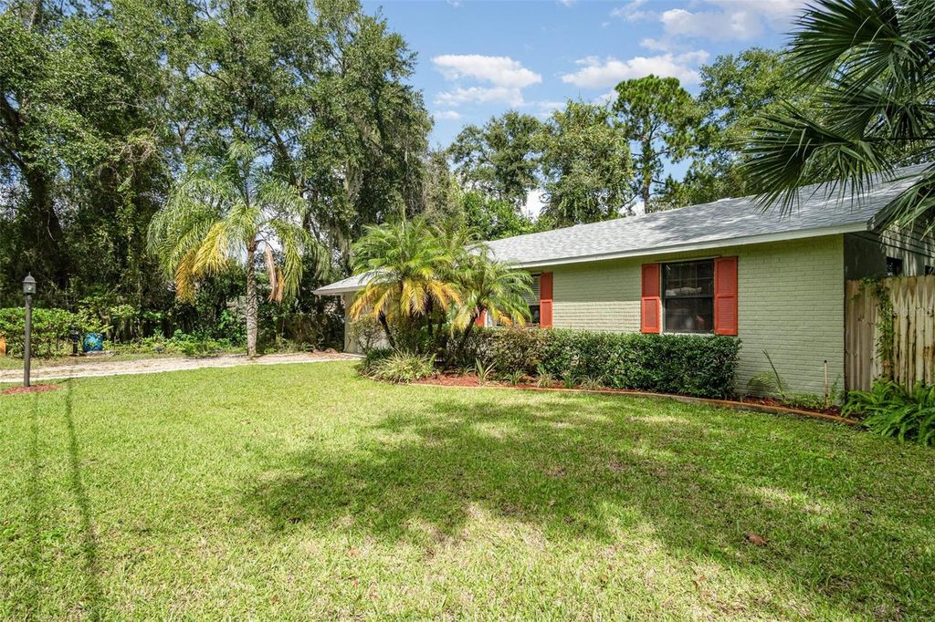 Photo of 47 Amigos Road, Debary, FL 32713 (MLS # O6348969)