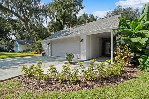 A home in EDGEWATER