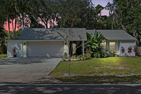 A home in EDGEWATER