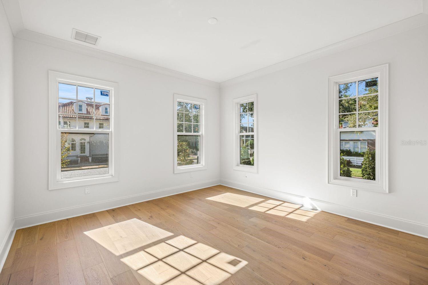 SNELL & HAMLETT'S NORTH SHORE ADD - Residential