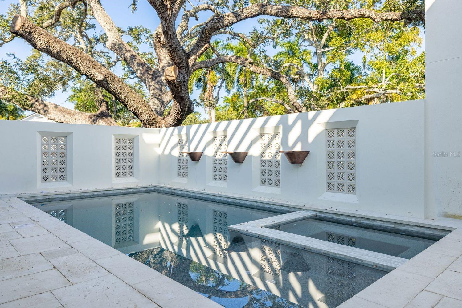 SNELL & HAMLETT'S NORTH SHORE ADD - Residential