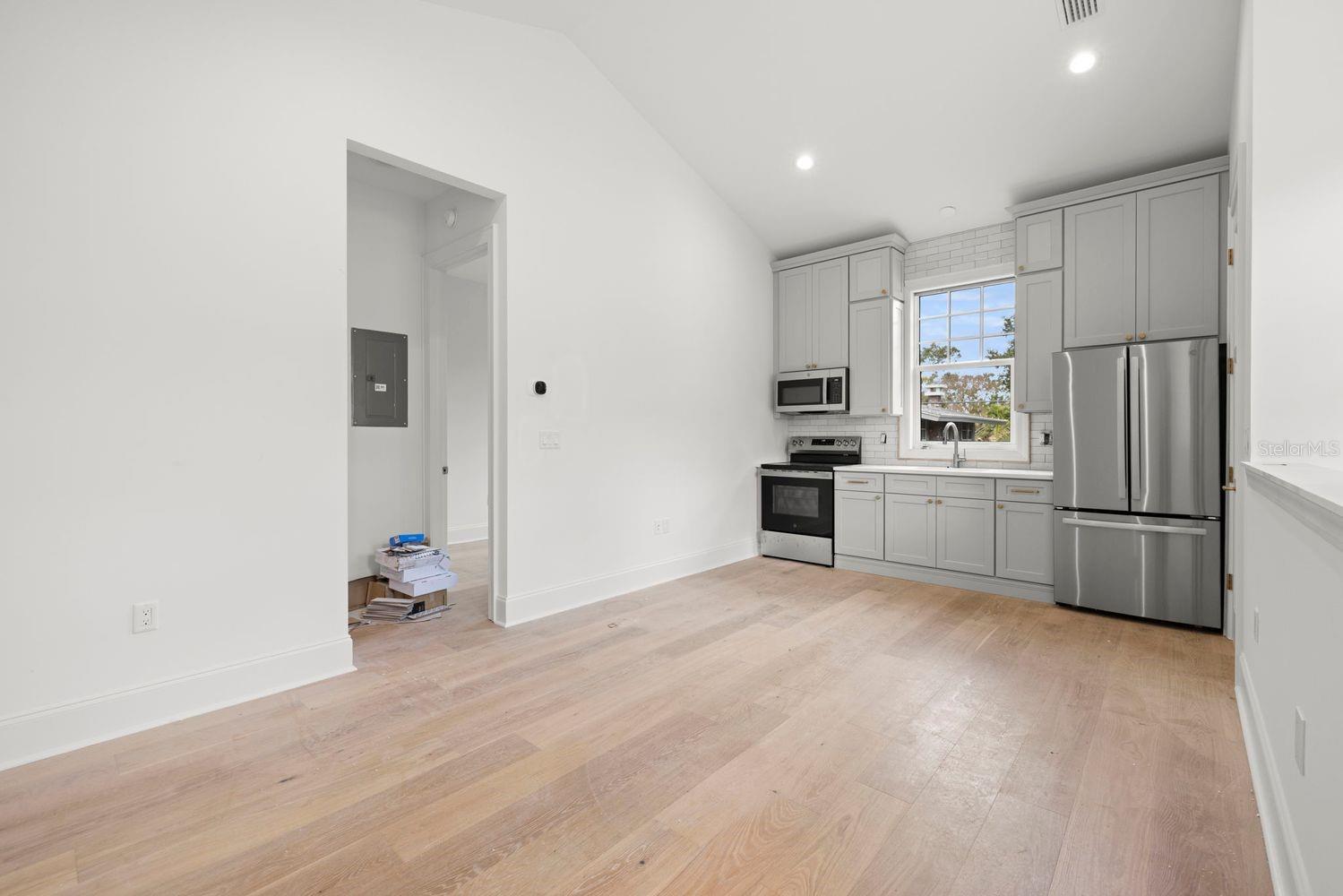 SNELL & HAMLETT'S NORTH SHORE ADD - Residential