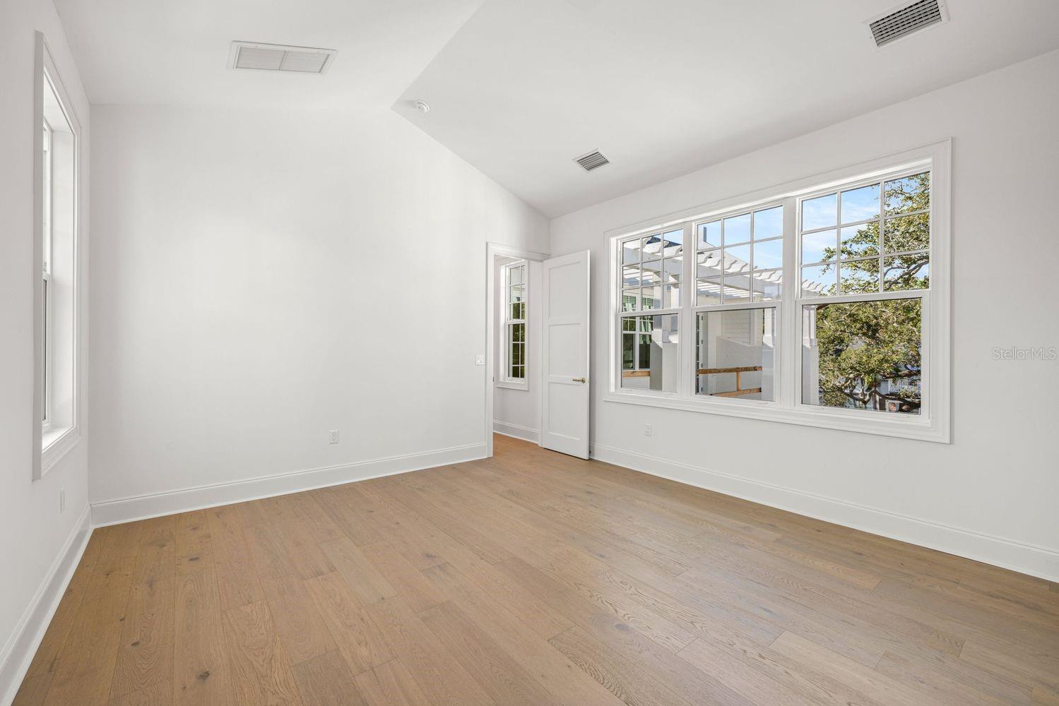 SNELL & HAMLETT'S NORTH SHORE ADD - Residential