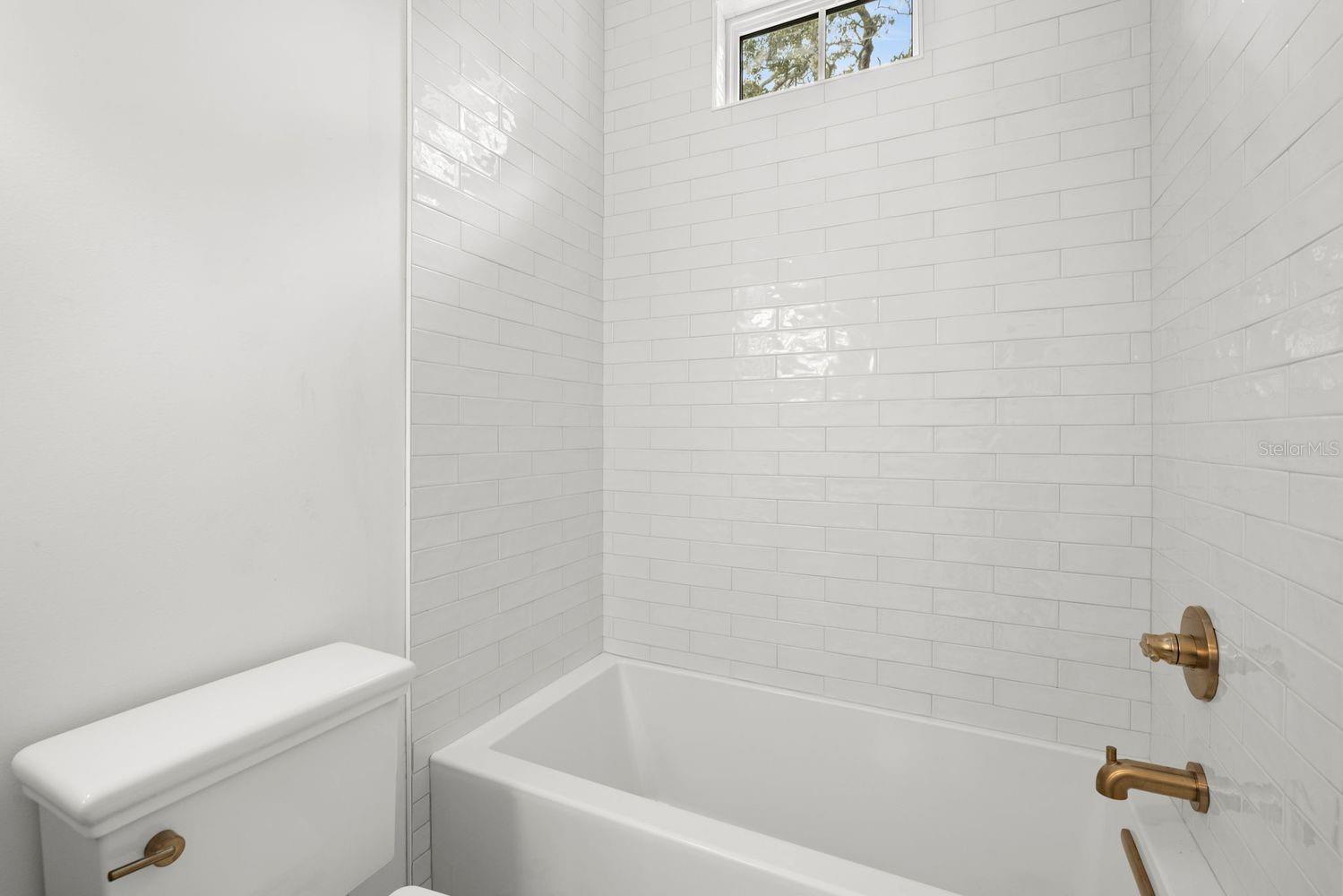 SNELL & HAMLETT'S NORTH SHORE ADD - Residential