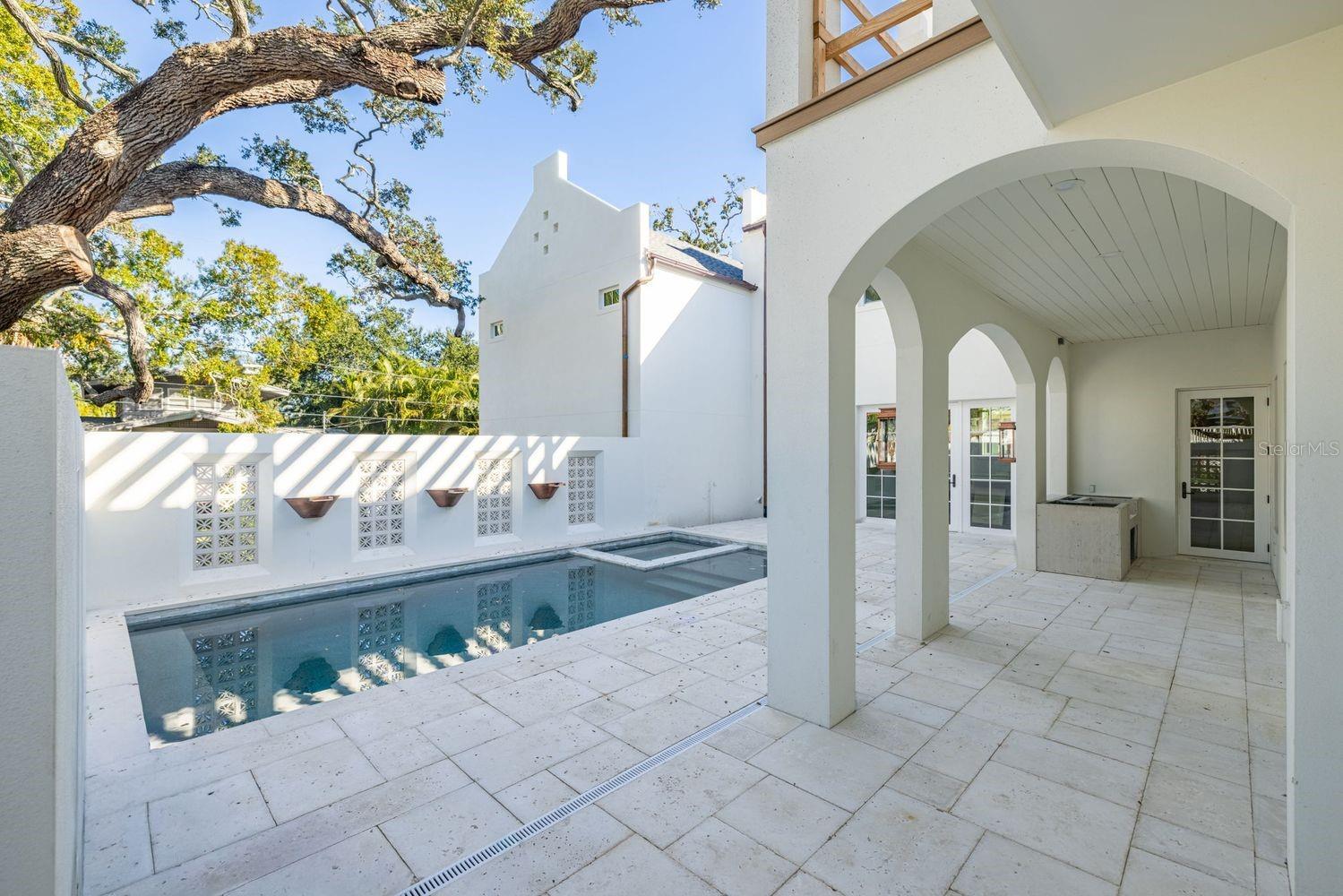 SNELL & HAMLETT'S NORTH SHORE ADD - Residential