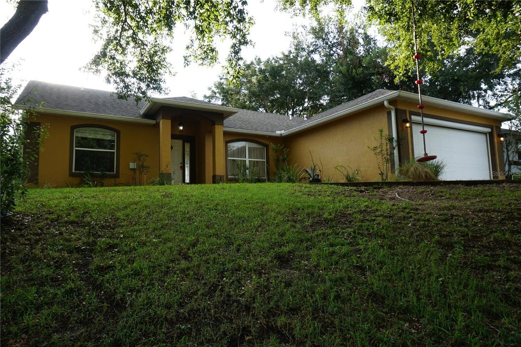 Photo of 10500 Lake Hasson Circle, Clermont, FL 34711 (MLS # S5155716)