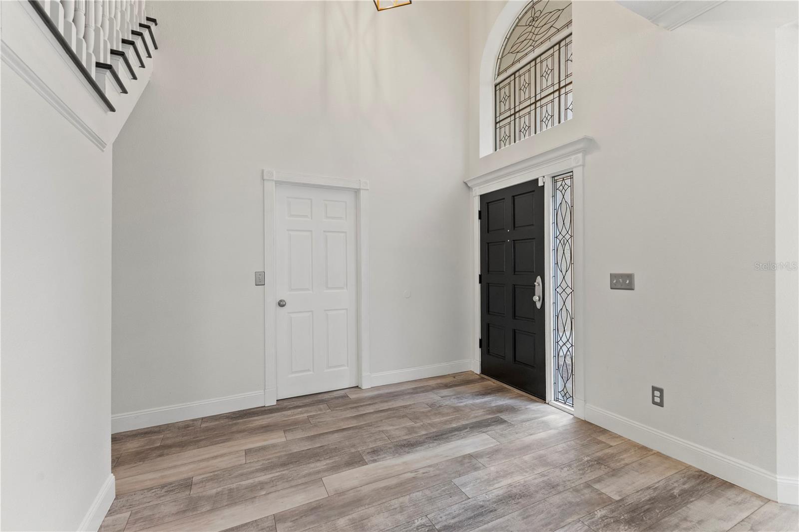 9307 POPLAR CREEK COURT
