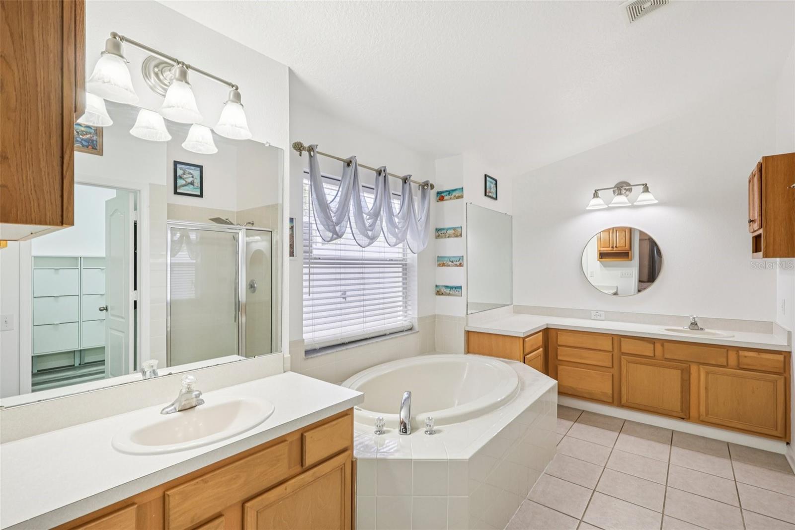 OAKS AT VALRICO PH 2 - Residential