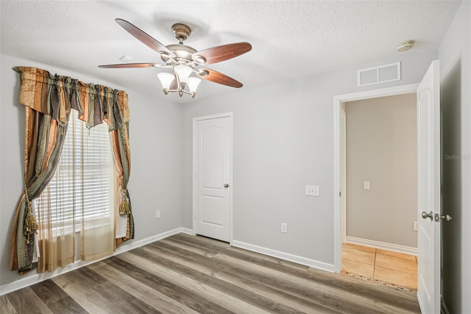 OAKS AT VALRICO PH 2 - Residential