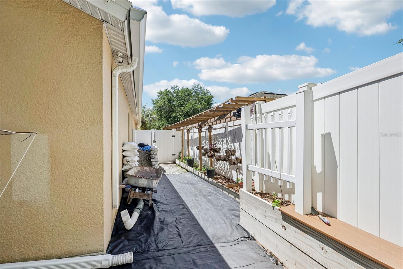 OAKS AT VALRICO PH 2 - Residential