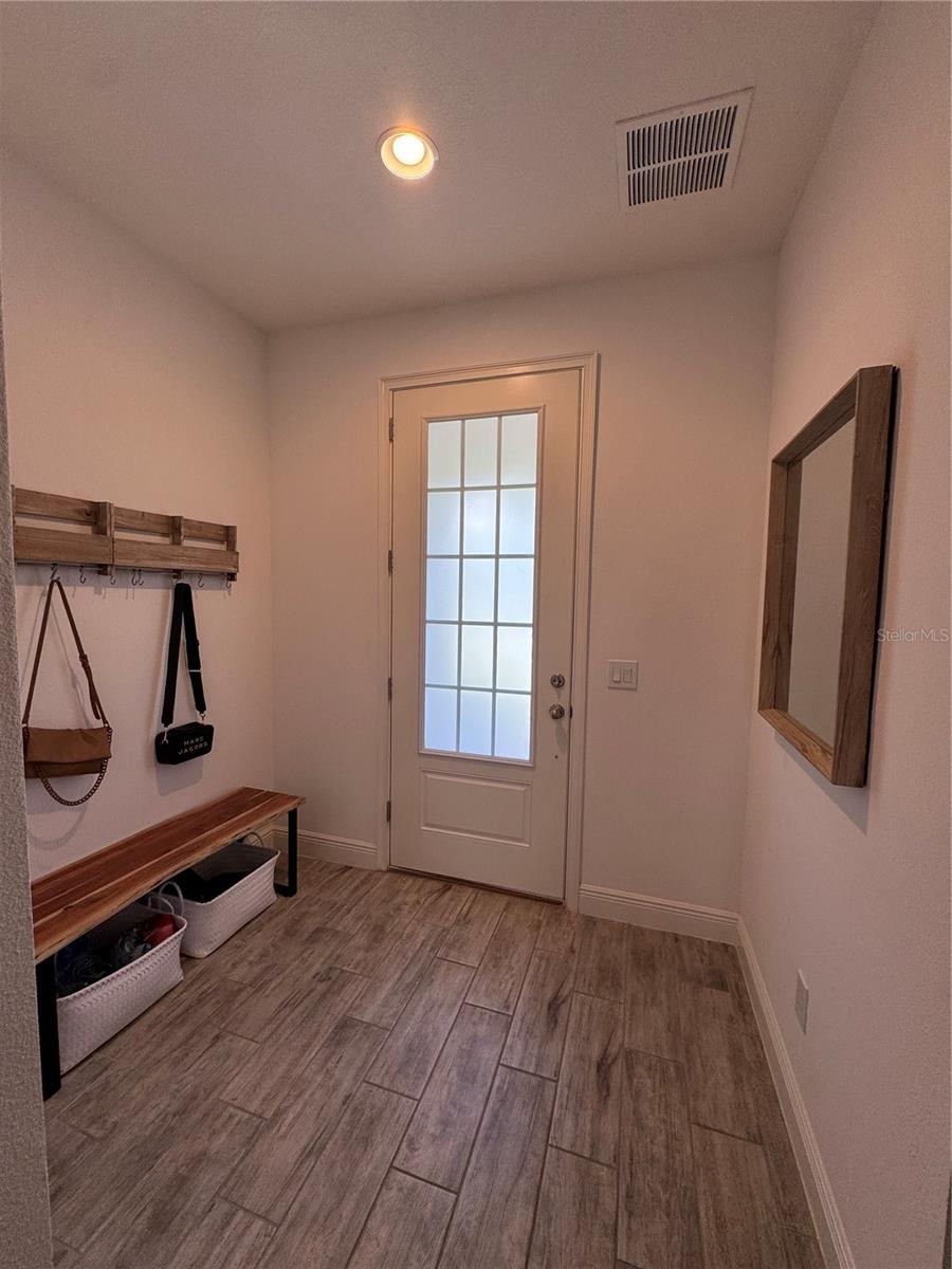 HAMLIN RESERVE - Residential Lease