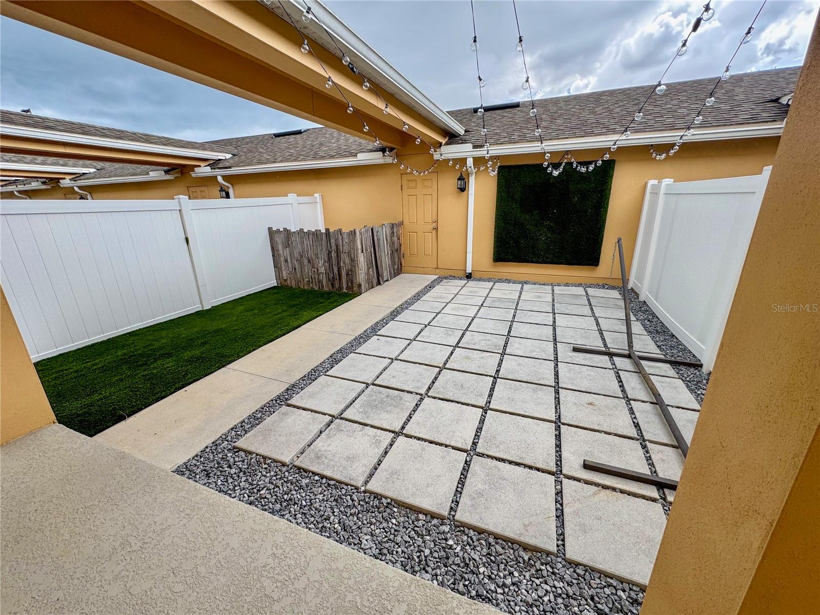 HAMLIN RESERVE - Residential Lease