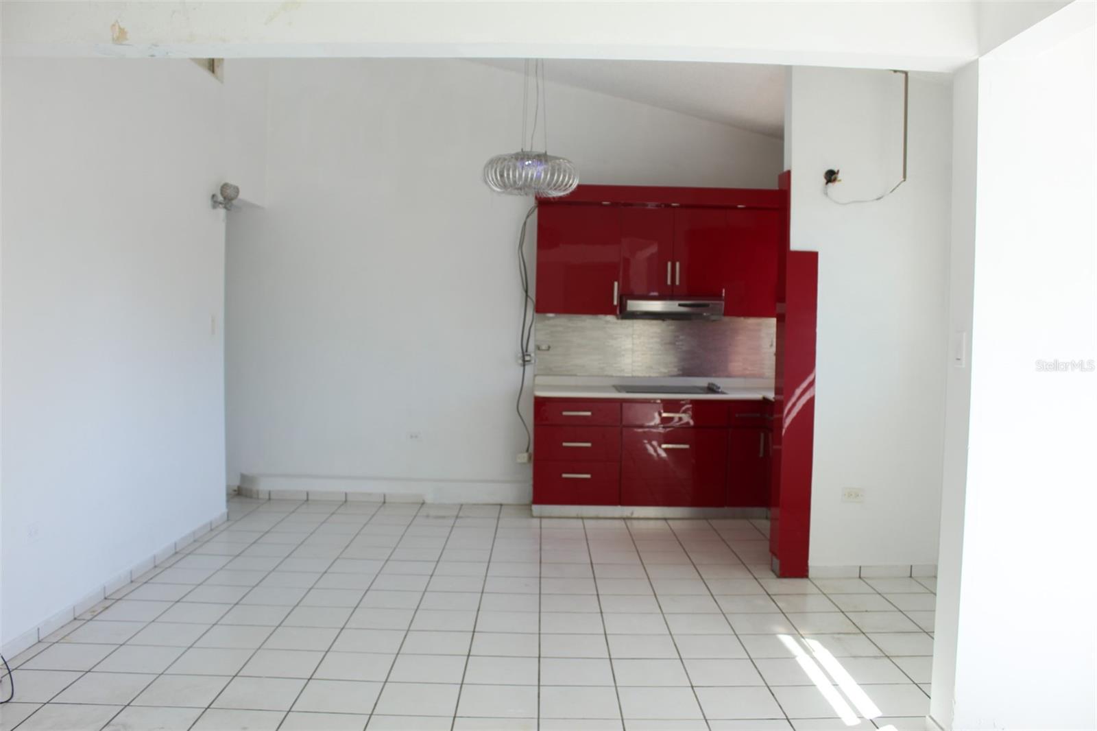 TOWN PARK APTS - Residential