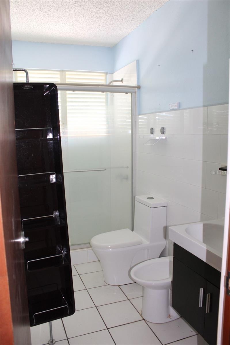 TOWN PARK APTS - Residential