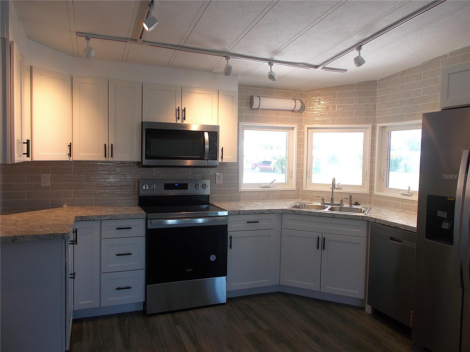 SANDALWOOD PARK - Residential