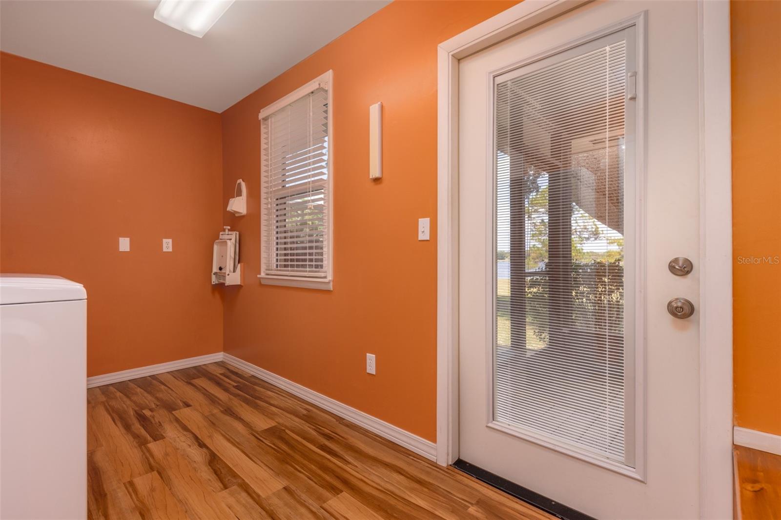 BREEZY POINT - Residential