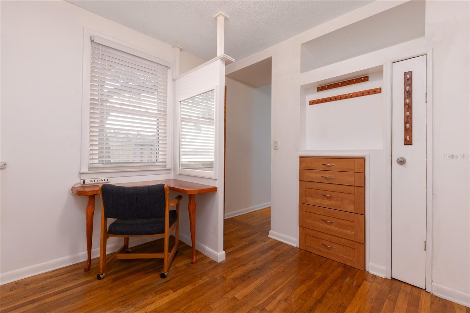 BREEZY POINT - Residential