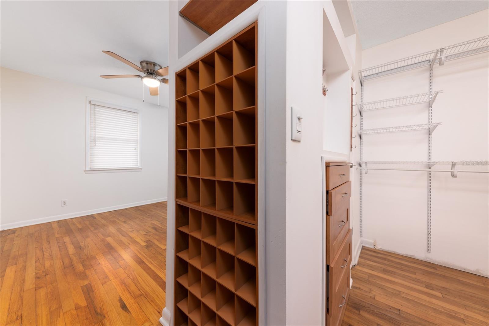 BREEZY POINT - Residential