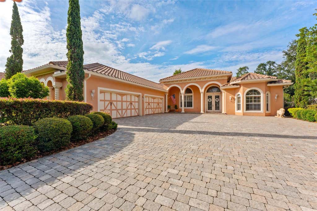 Photo of 509 Vintage Way, Brandon, FL 33511 (MLS # TB8514735)
