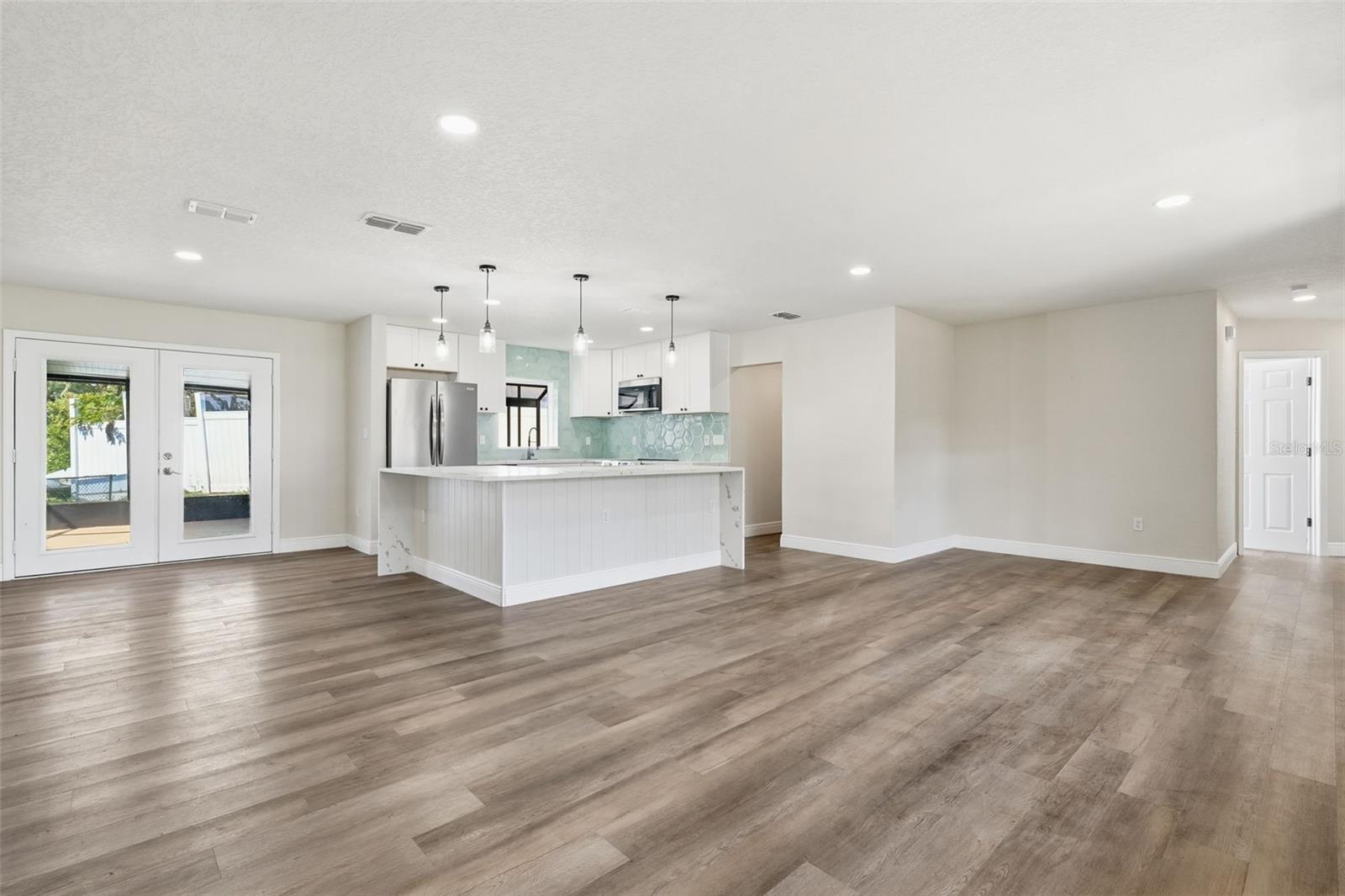 TAVARES NORTH LAKEWOOD PARK ADD 01 - Residential