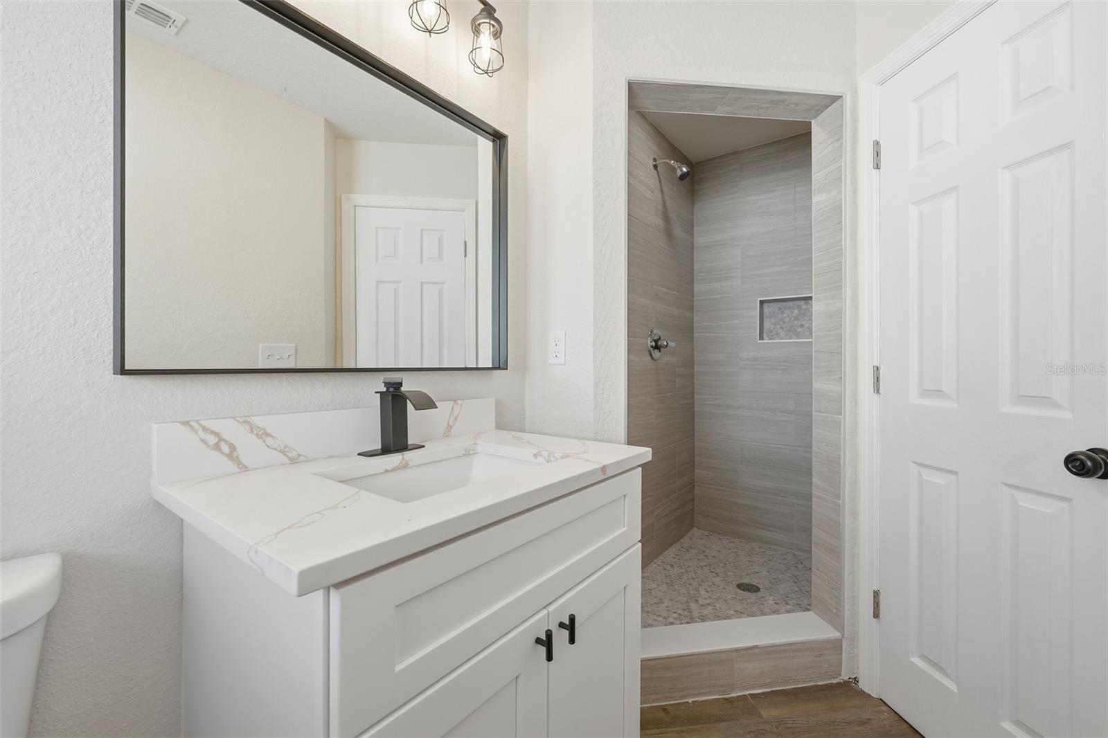 TAVARES NORTH LAKEWOOD PARK ADD 01 - Residential